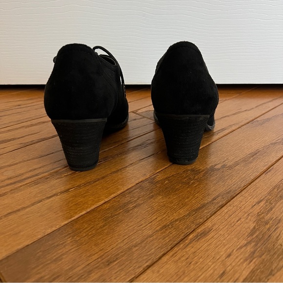 Dr. Scholl’s Cheer Lace Up Booties - Picture 5 of 8